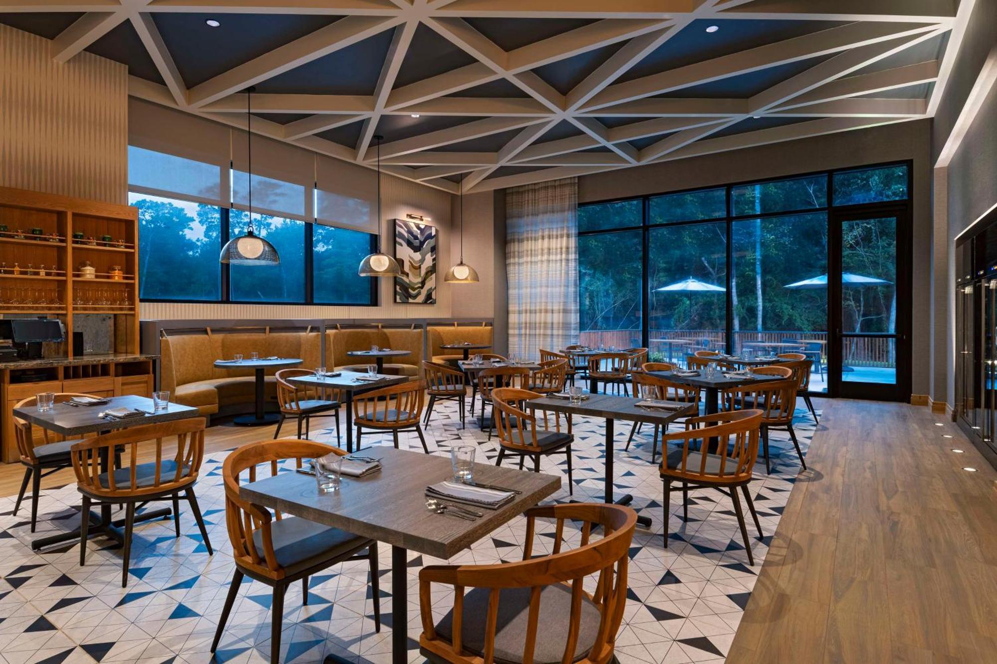 Hyatt Regency Conroe Hotel Exterior photo